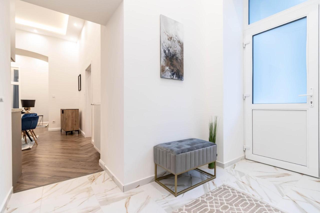 Assea Elegant Apartment With 2 Bedroom In Downtown Budapeste Exterior foto