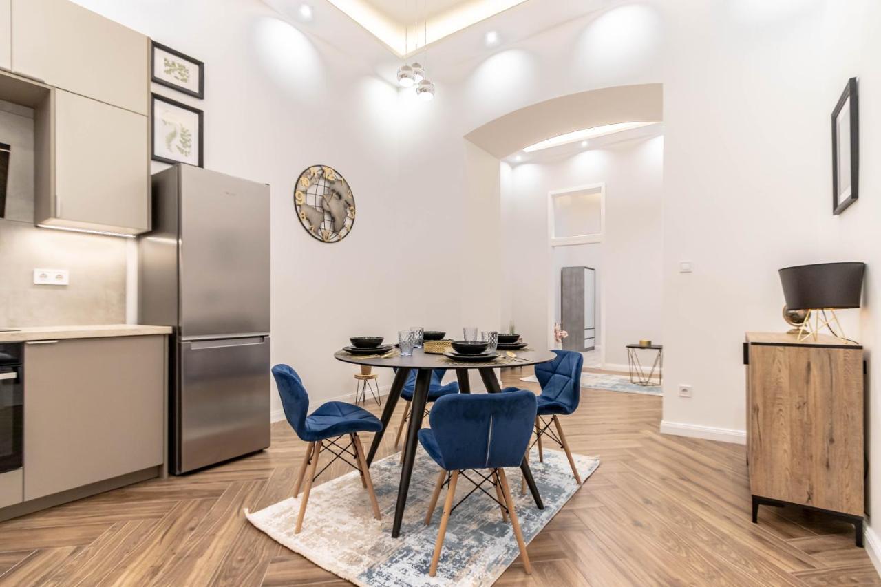 Assea Elegant Apartment With 2 Bedroom In Downtown Budapeste Exterior foto